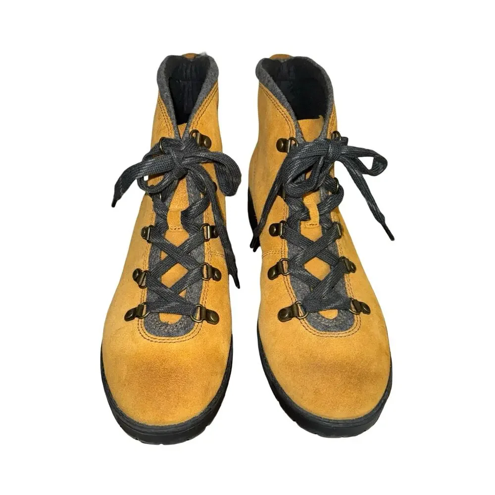 Clarks Women's‎ Lumberjack Suede Hiking Ankle Boots Size US 10 EU 41.5